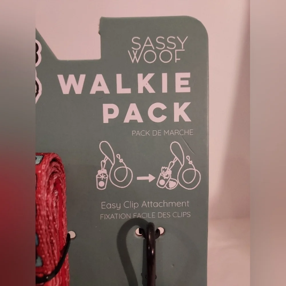 NEW Sassy Woof - Walkie Pack (Leash & Potty Pal) - Red Puppuccino